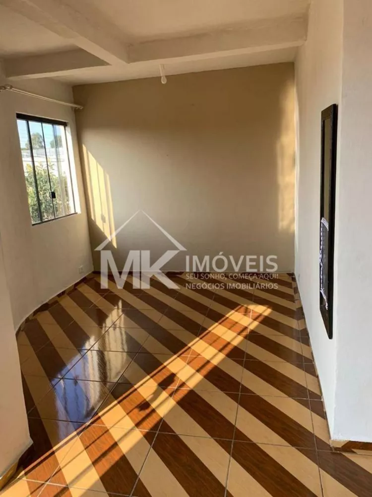 Casa à venda com 2 quartos, 120m² - Foto 4