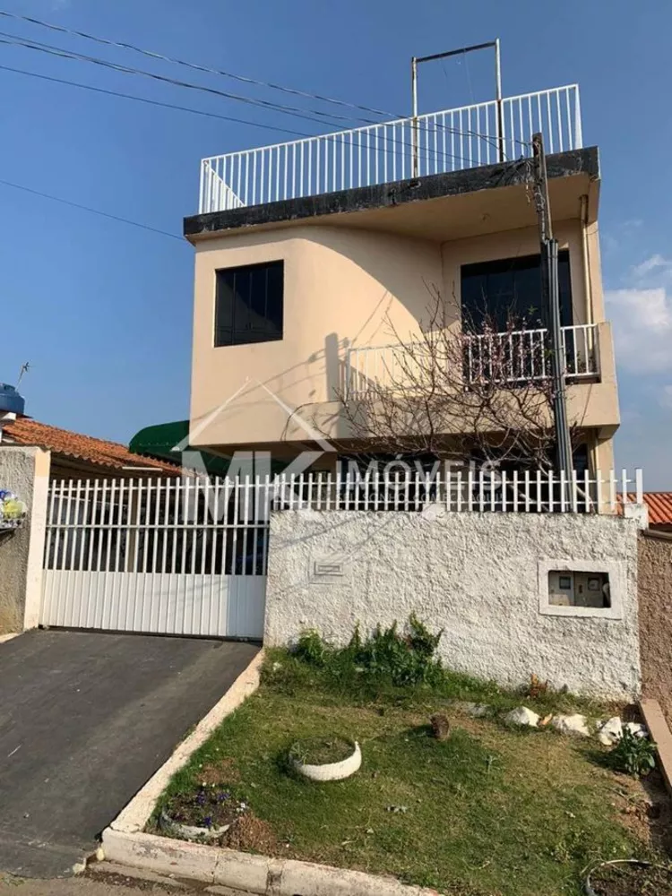 Casa à venda com 2 quartos, 120m² - Foto 1