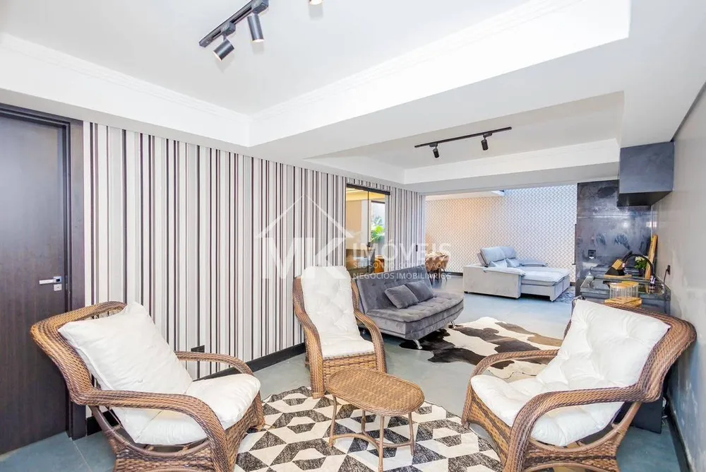 Sobrado, 3 quartos, 161 m² - Foto 2