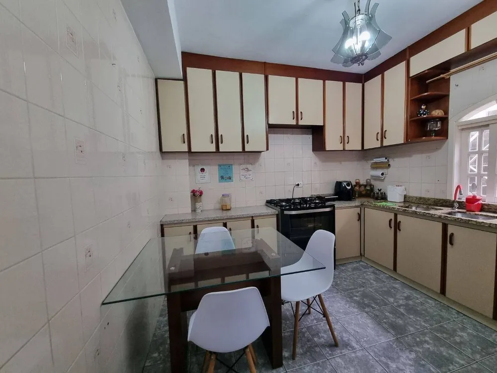 Sobrado, 4 quartos, 240 m² - Foto 4