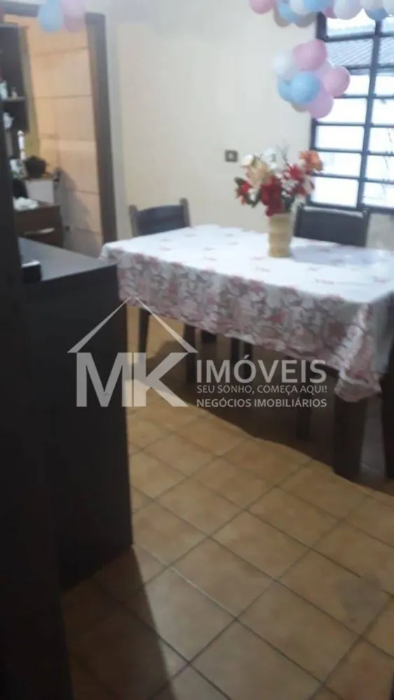 Casa, 4 quartos, 203 m² - Foto 2