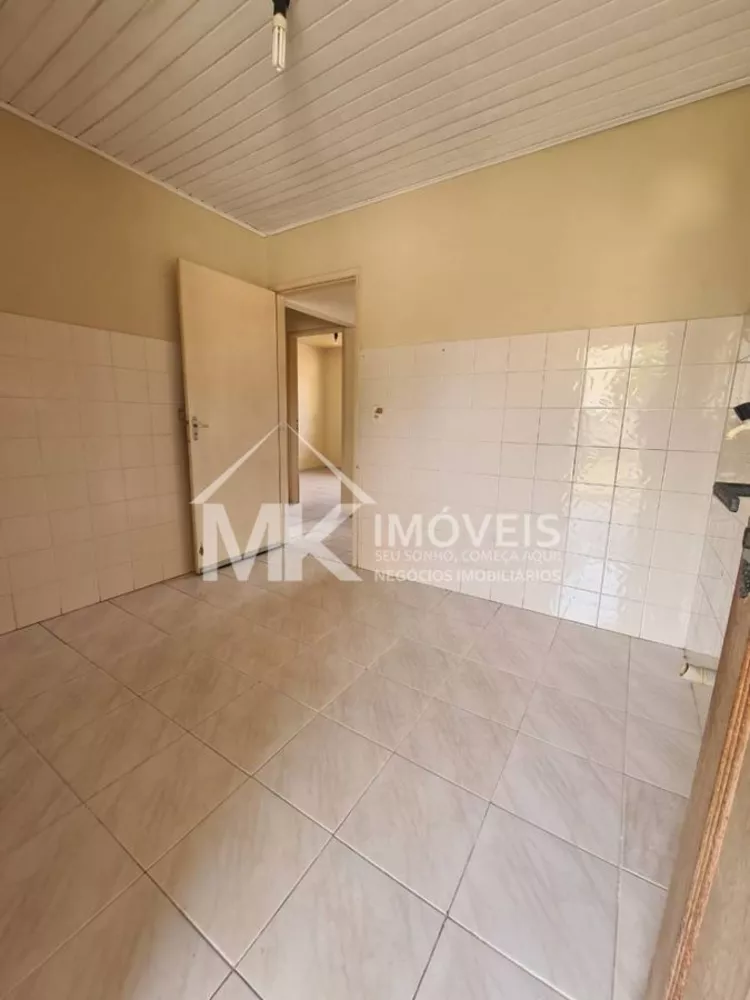 Casa à venda com 2 quartos, 55m² - Foto 3