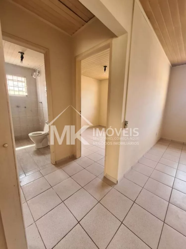 Casa à venda com 2 quartos, 55m² - Foto 2