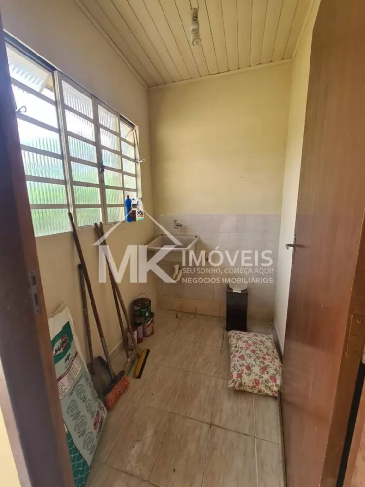 Casa à venda com 2 quartos, 55m² - Foto 4