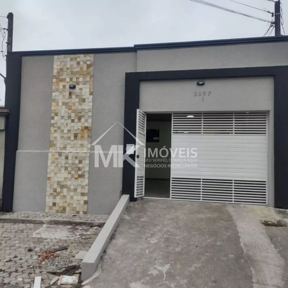 Casa à venda com 3 quartos, 120m² - Foto 1