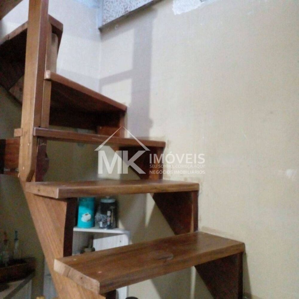 Casa à venda com 2 quartos, 57m² - Foto 9