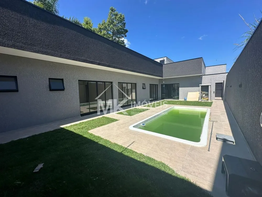 Casa, 3 quartos, 202 m² - Foto 1