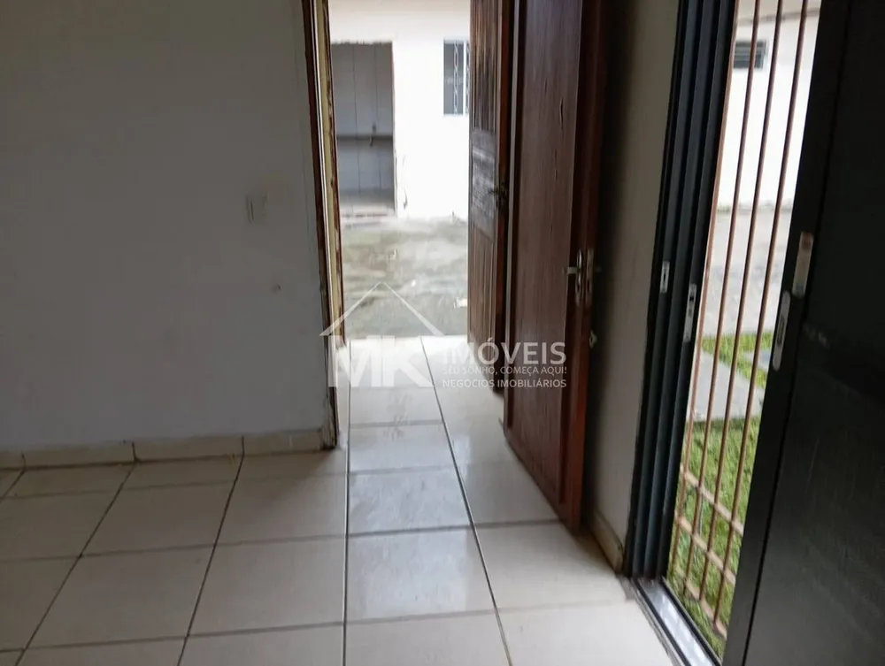 Casa, 5 quartos, 186 m² - Foto 1