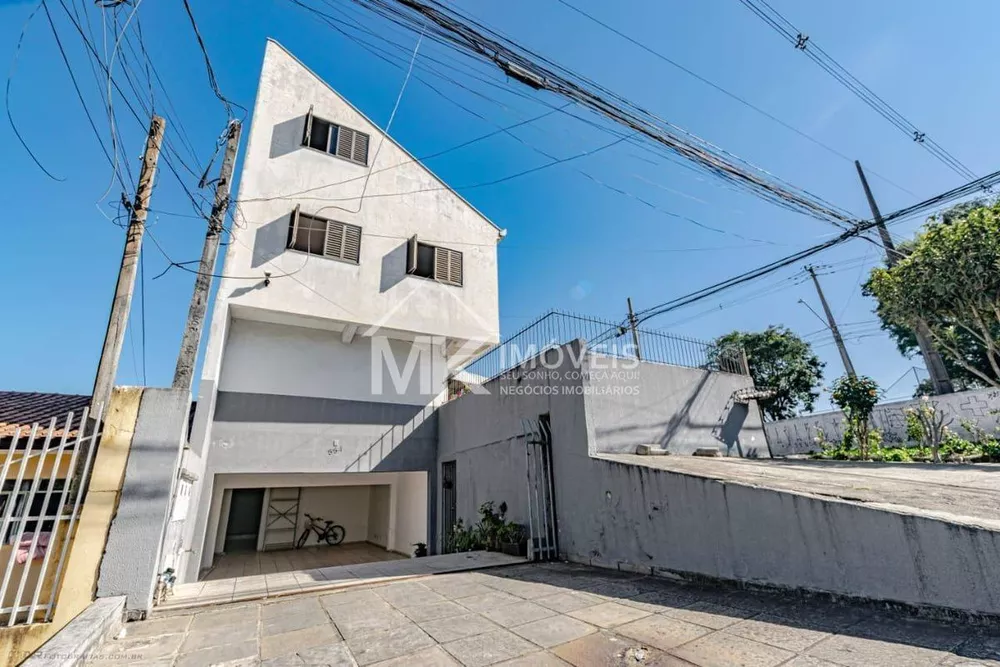 Sobrado à venda com 3 quartos, 200m² - Foto 1