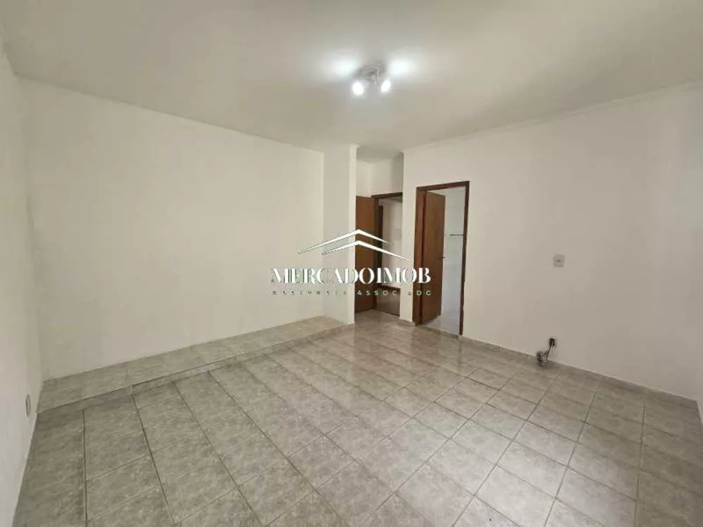 Casa, 3 quartos, 210 m² - Foto 2