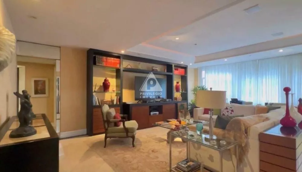 Apartamento, 3 quartos, 193 m² - Foto 1