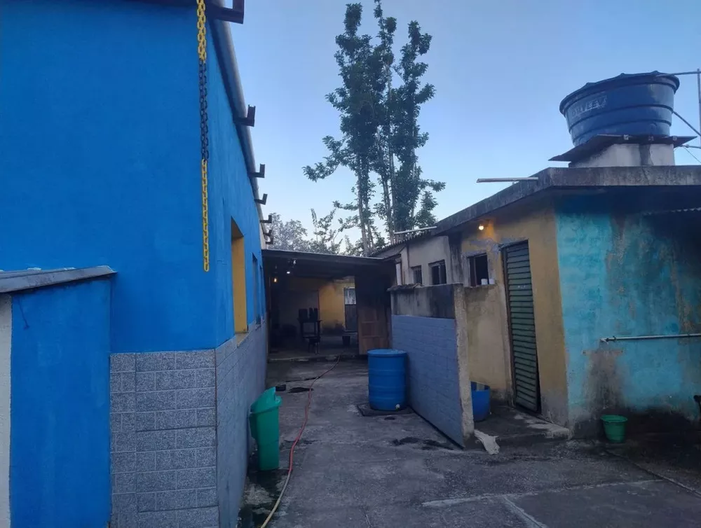 Casa, 5 quartos, 1500 m² - Foto 2