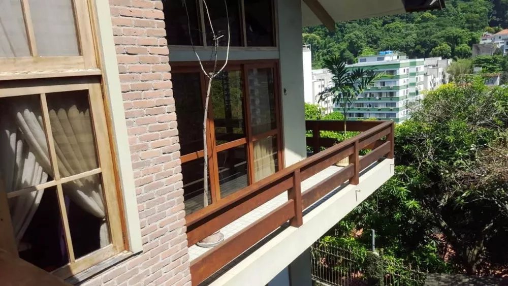 Casa, 4 quartos, 350 m² - Foto 1
