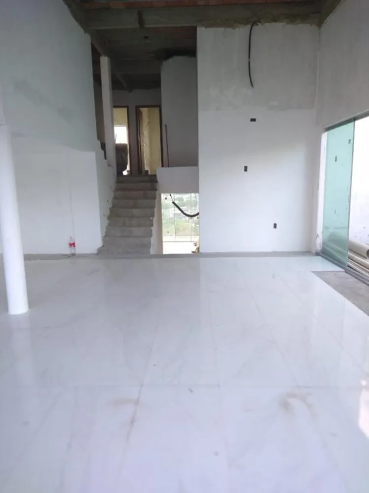 Casa, 3 quartos, 320 m² - Foto 1