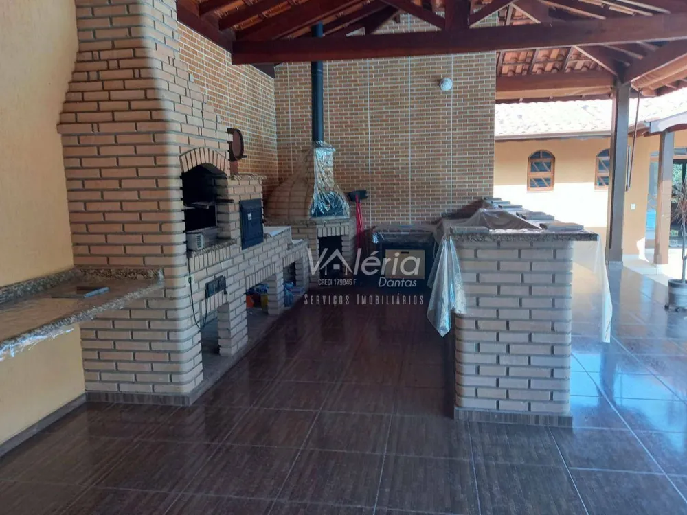 Chácara, 5 quartos, 1001 m² - Foto 2