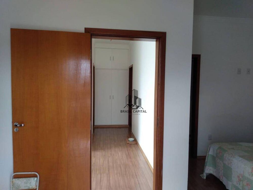 Sobrado, 3 quartos, 272 m² - Foto 4