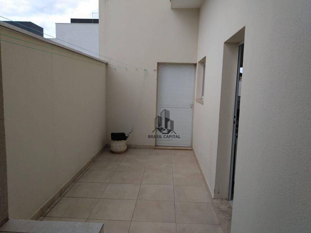 Sobrado, 3 quartos, 272 m² - Foto 1