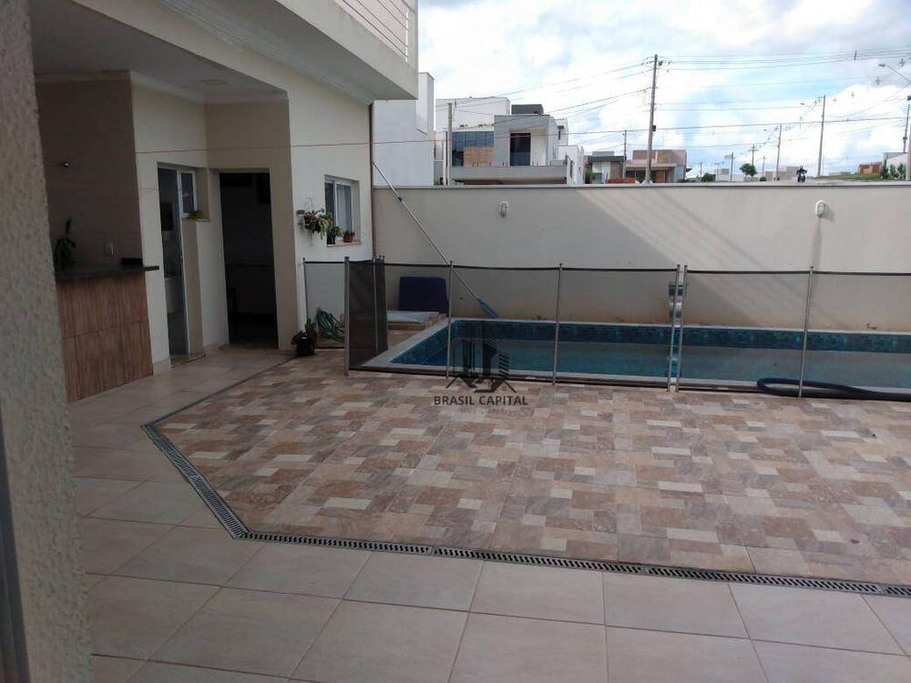Sobrado, 3 quartos, 272 m² - Foto 2