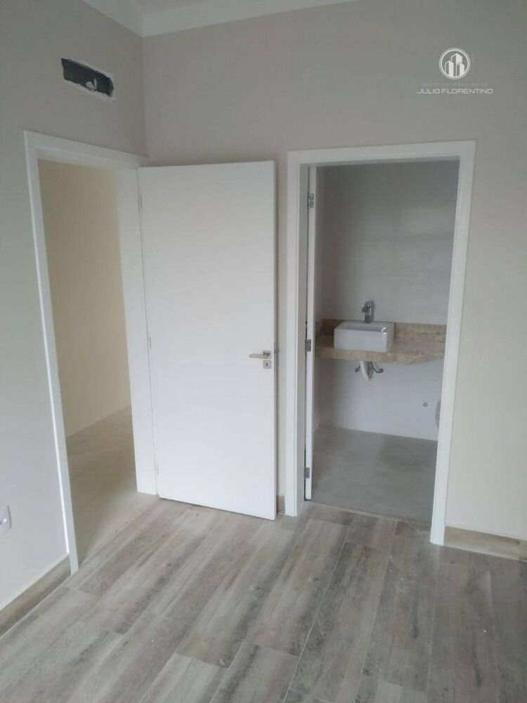 Sobrado à venda com 3 quartos, 215m² - Foto 4