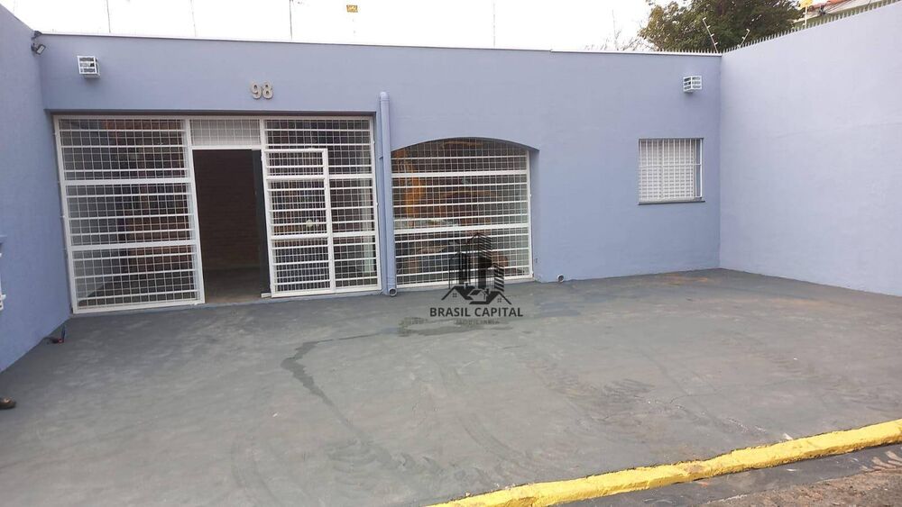 Casa à venda com 3 quartos, 250m² - Foto 4