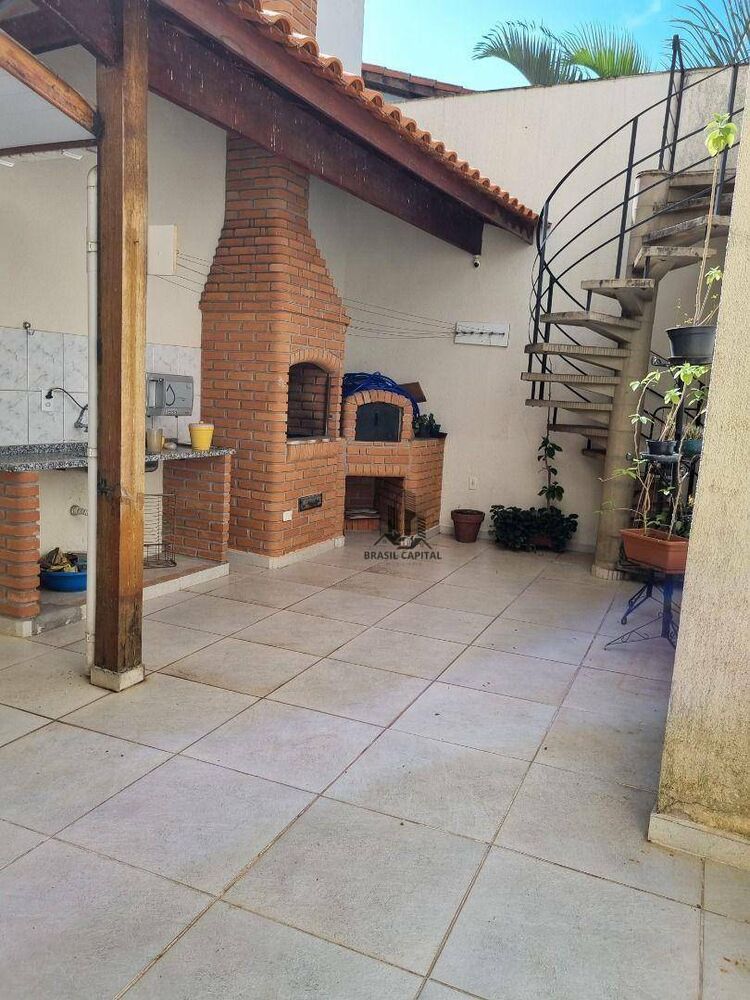 Apartamento à venda com 3 quartos, 148m² - Foto 2
