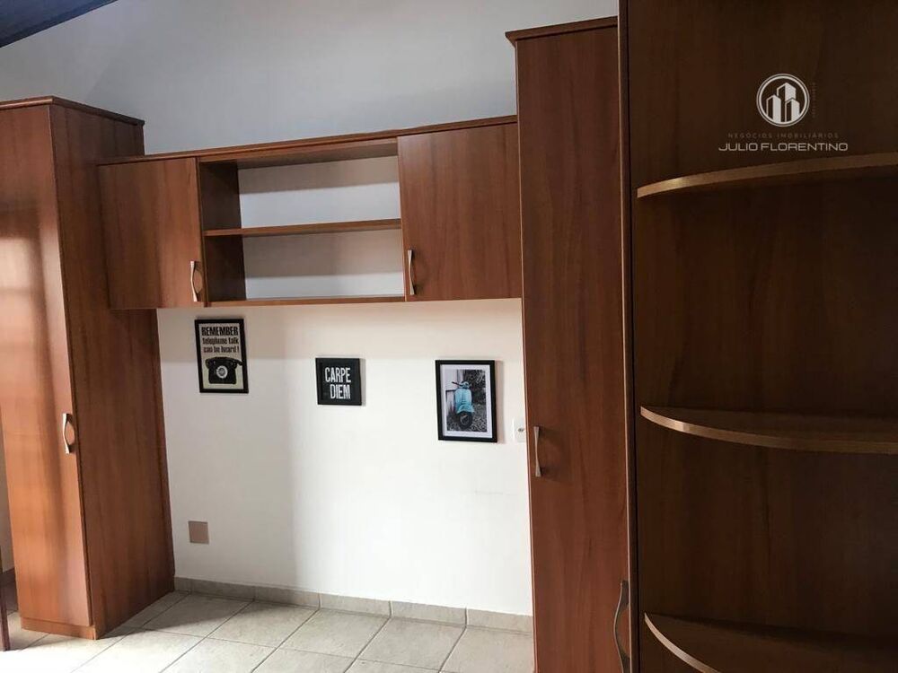 Sobrado à venda com 3 quartos, 330m² - Foto 2