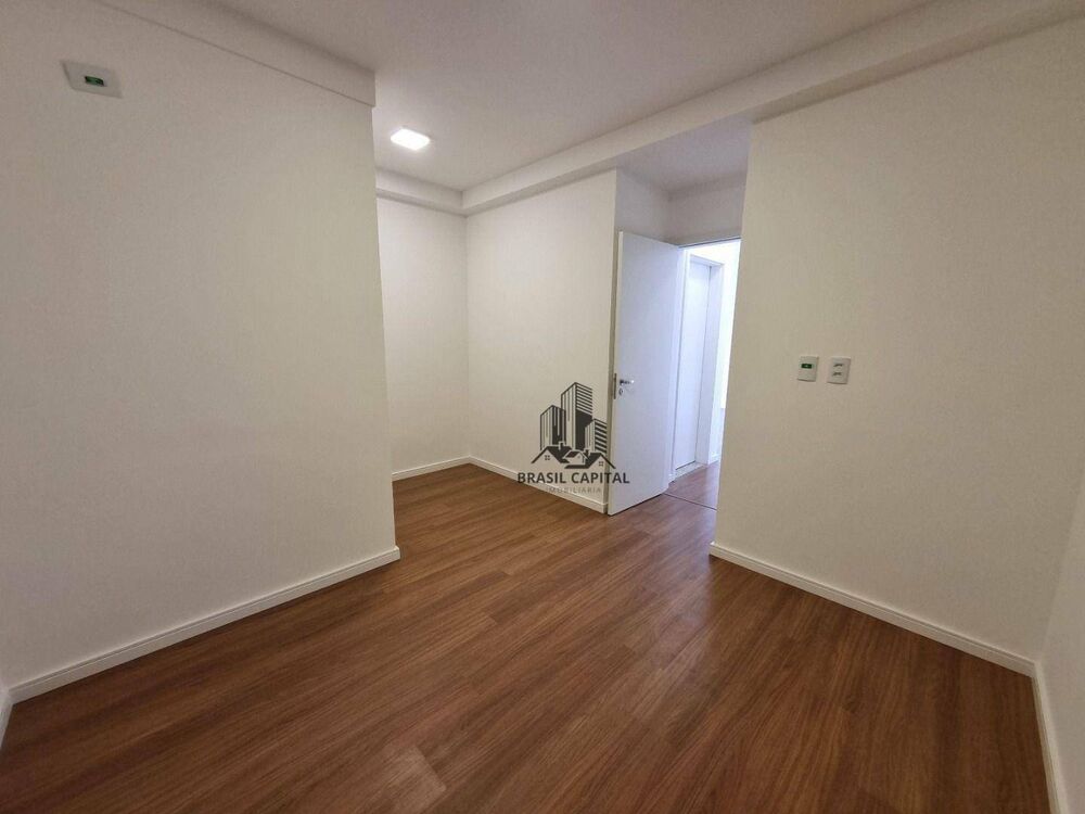Apartamento à venda com 2 quartos, 67m² - Foto 2
