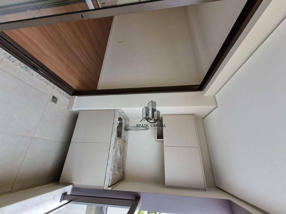 Apartamento à venda com 2 quartos, 67m² - Foto 1