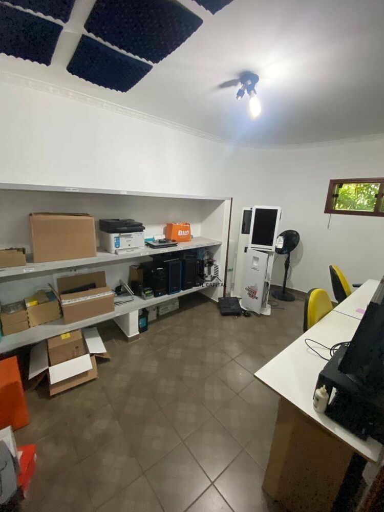 Sobrado para alugar com 5 quartos, 1000m² - Foto 2