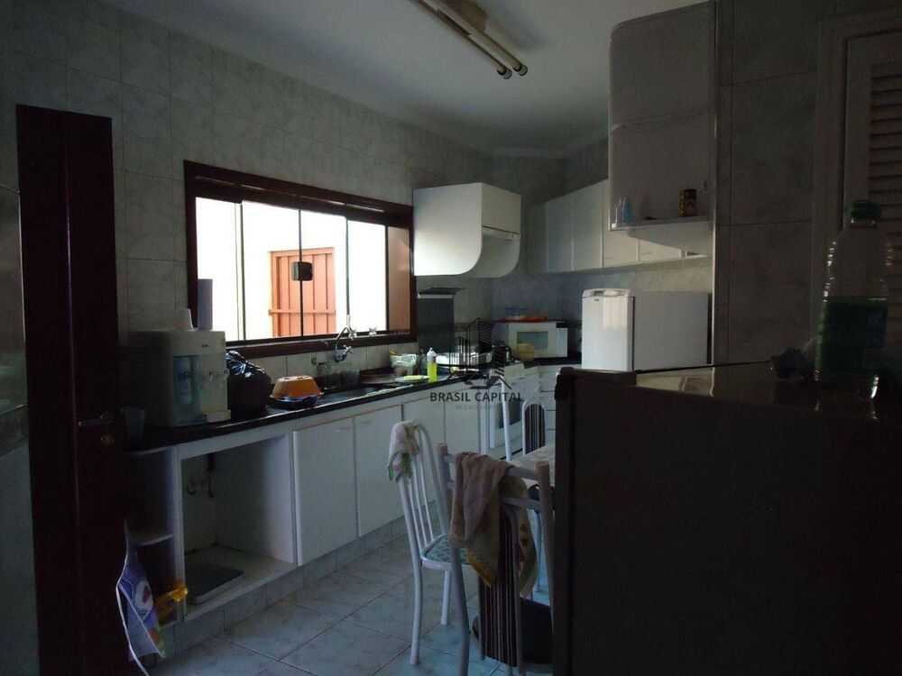 Sobrado, 3 quartos, 389 m² - Foto 3