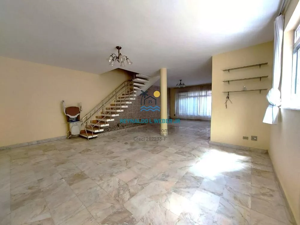 Sobrado, 3 quartos, 250 m² - Foto 1