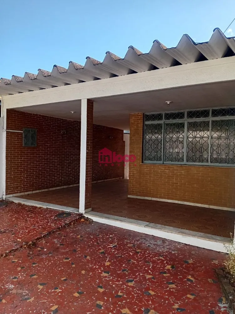 Casa, 3 quartos, 214 m² - Foto 1