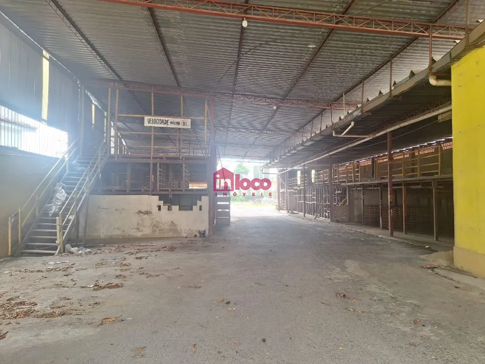 Loja-Salão, 3200 m² - Foto 1