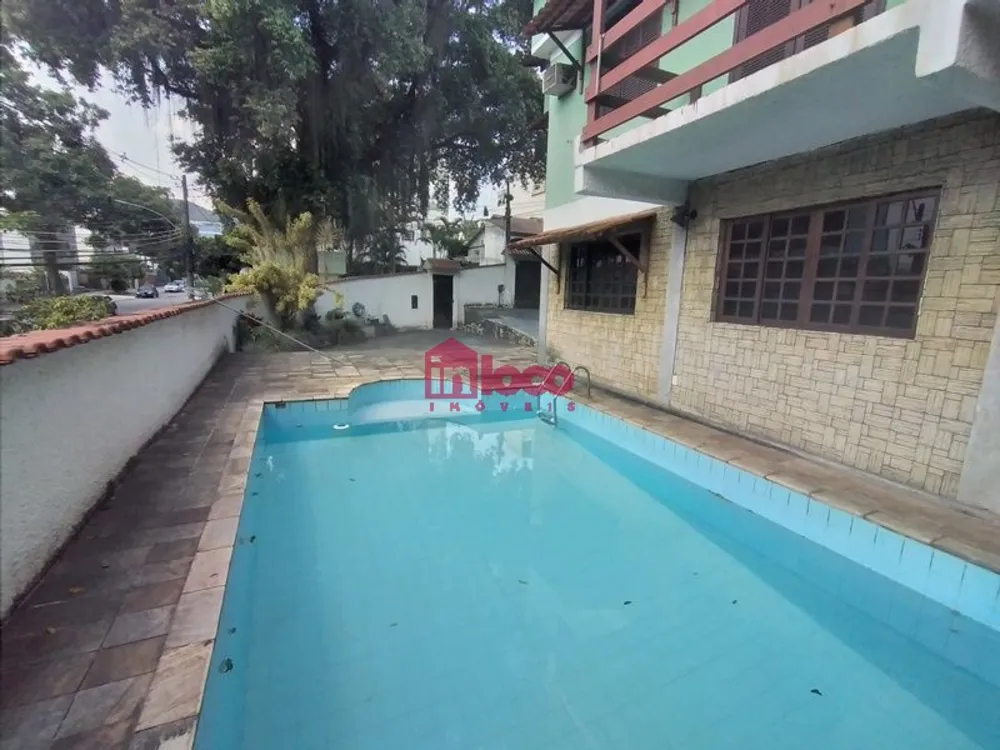 Casa, 6 quartos, 290 m² - Foto 1