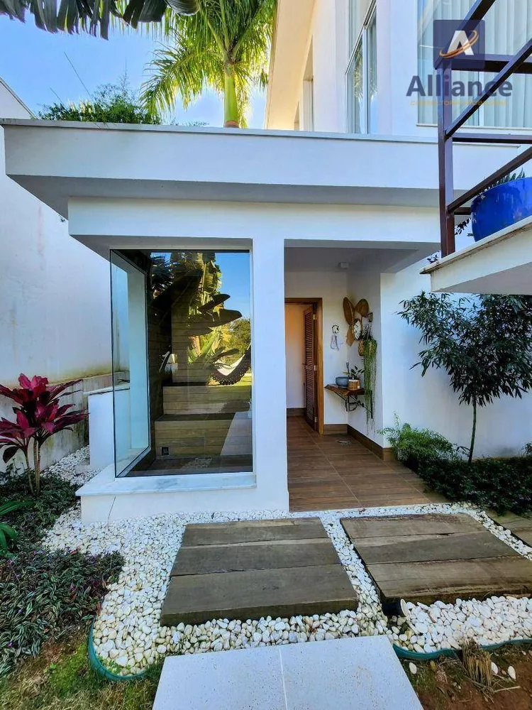 Casa de Condomínio à venda com 5 quartos, 390m² - Foto 3