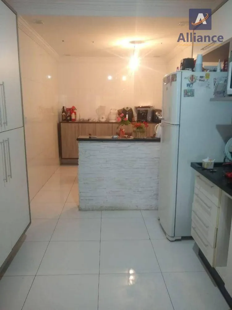 Casa, 4 quartos, 222 m² - Foto 8