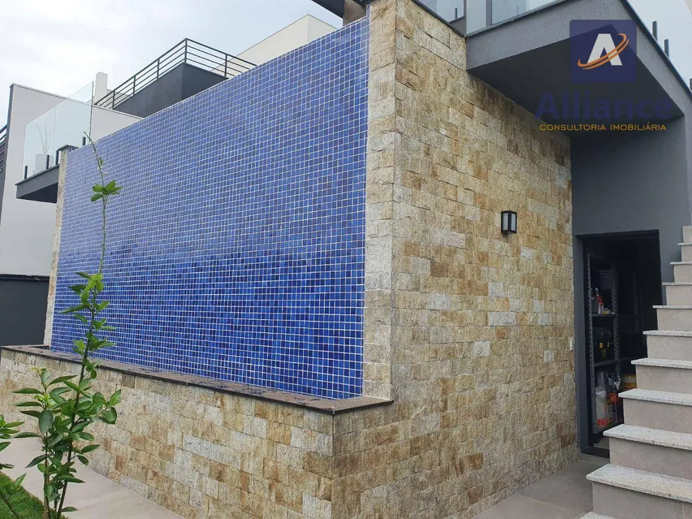 Casa, 3 quartos, 321 m² - Foto 1