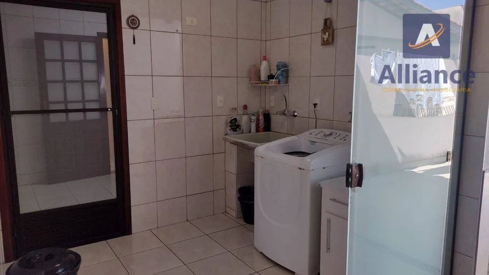 Casa, 3 quartos, 220 m² - Foto 13