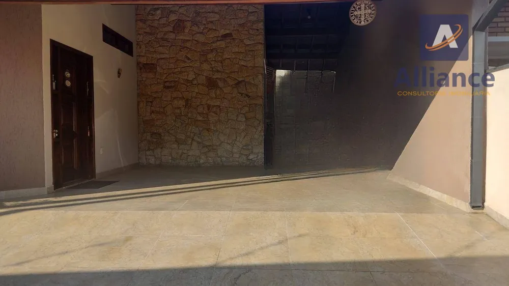 Casa, 3 quartos, 220 m² - Foto 1