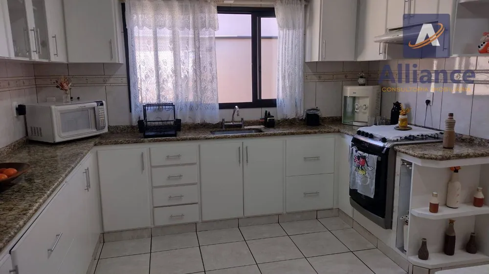 Casa, 3 quartos, 220 m² - Foto 15