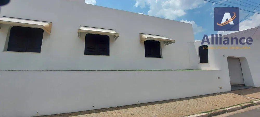 Casa, 3 quartos, 230 m² - Foto 3