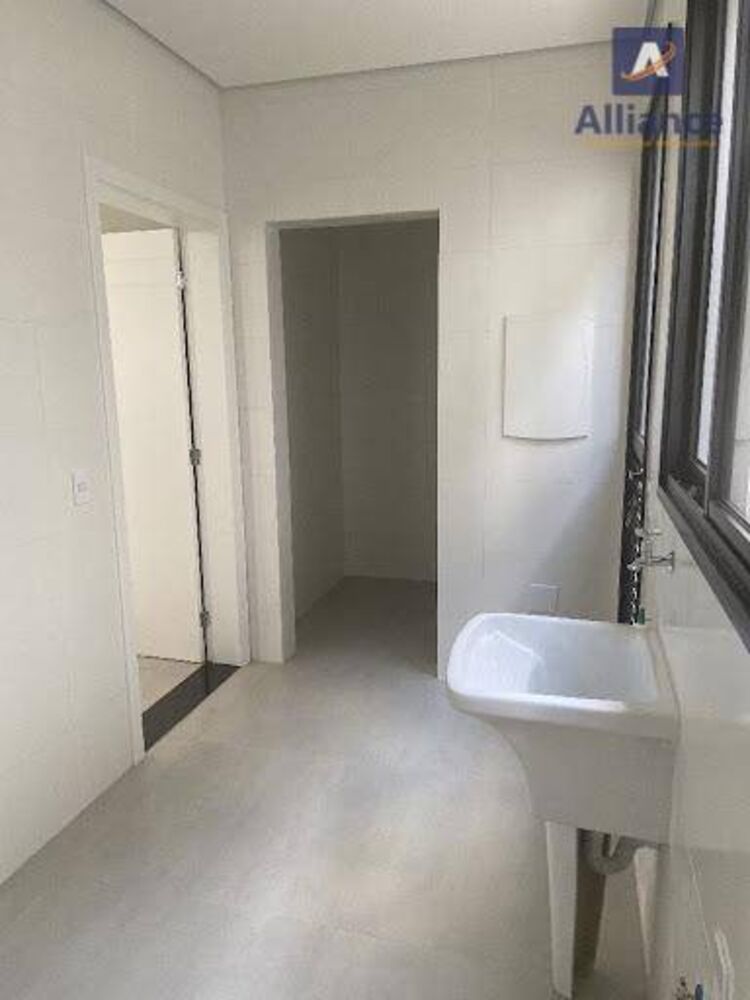 Casa de Condomínio à venda com 4 quartos, 270m² - Foto 4