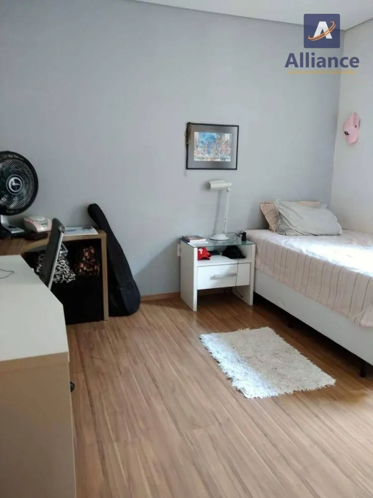 Casa, 3 quartos, 230 m² - Foto 9