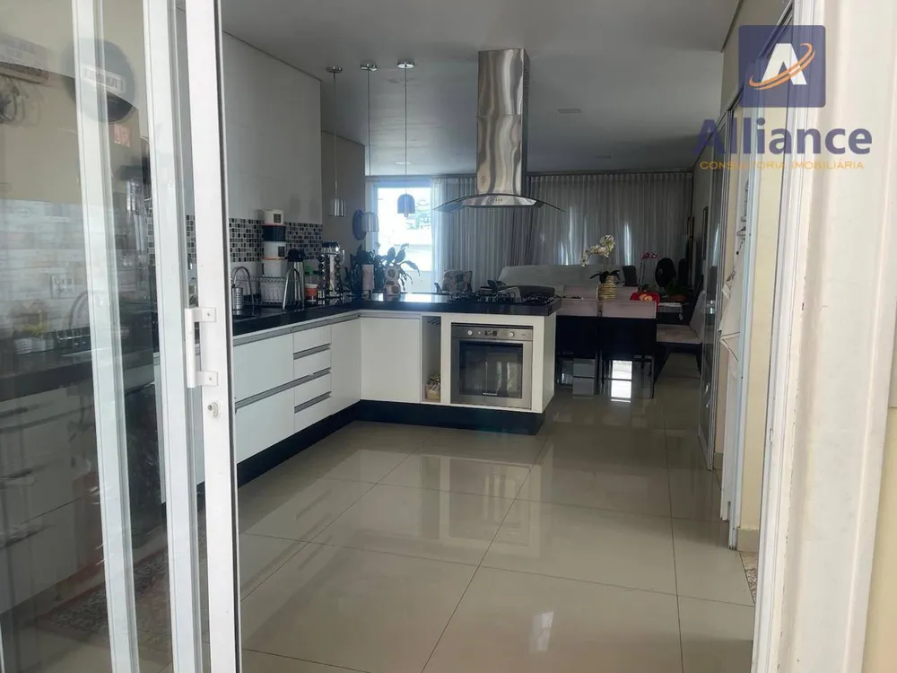Casa, 3 quartos, 230 m² - Foto 14