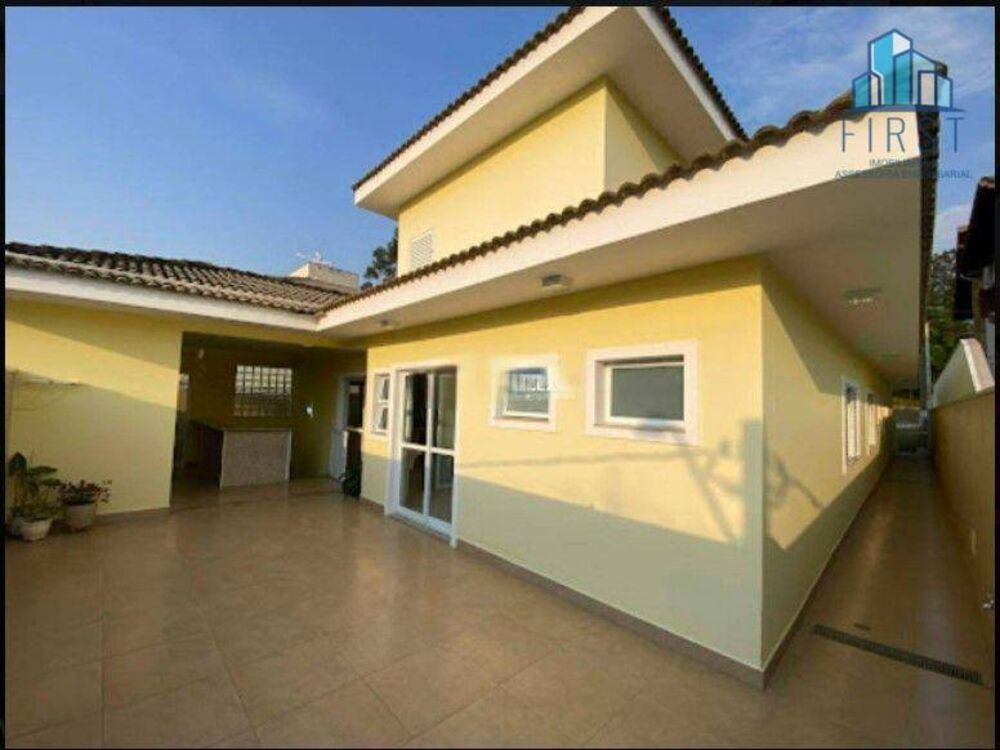 Casa de Condomínio à venda com 3 quartos, 305m² - Foto 1