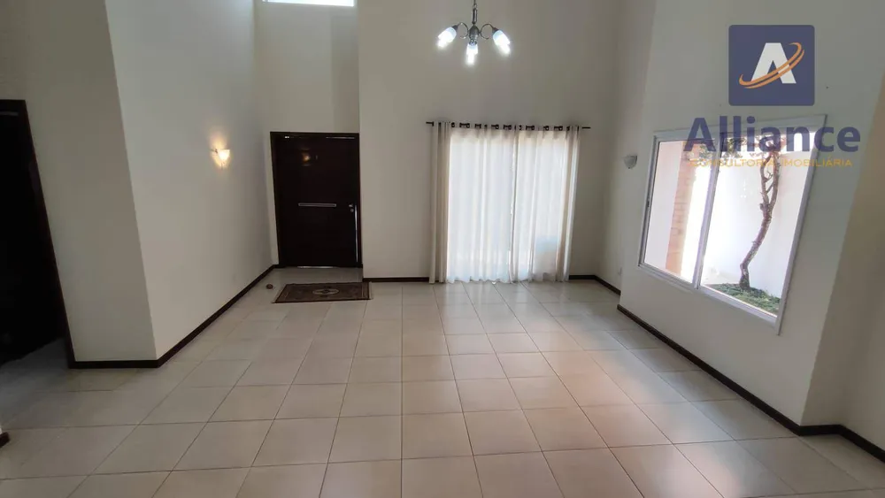 Casa, 4 quartos, 380 m² - Foto 1