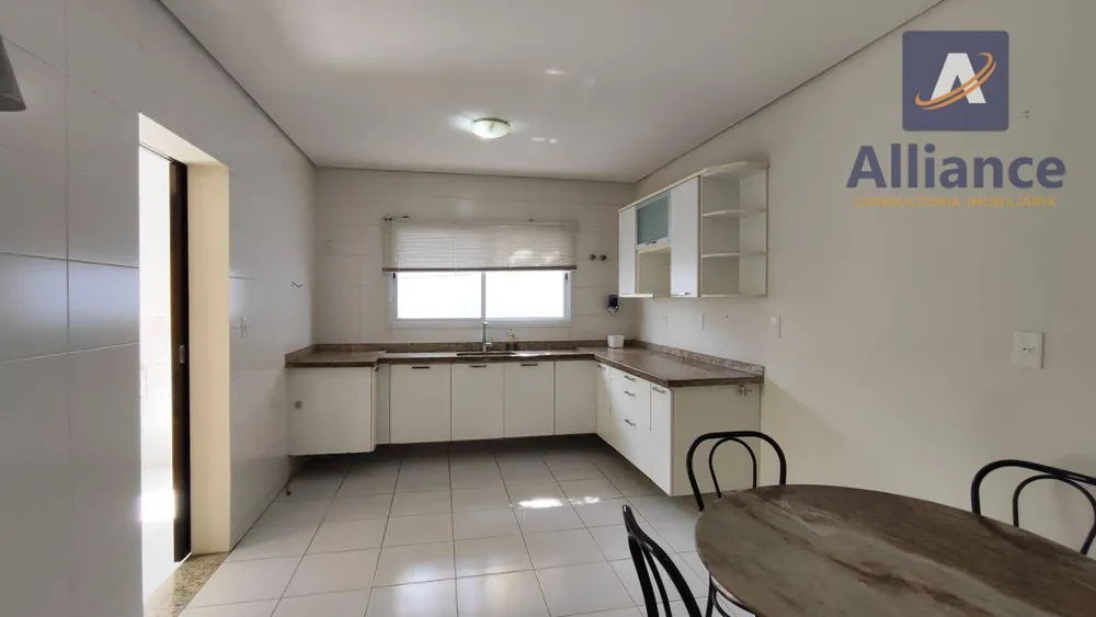 Casa, 4 quartos, 380 m² - Foto 2