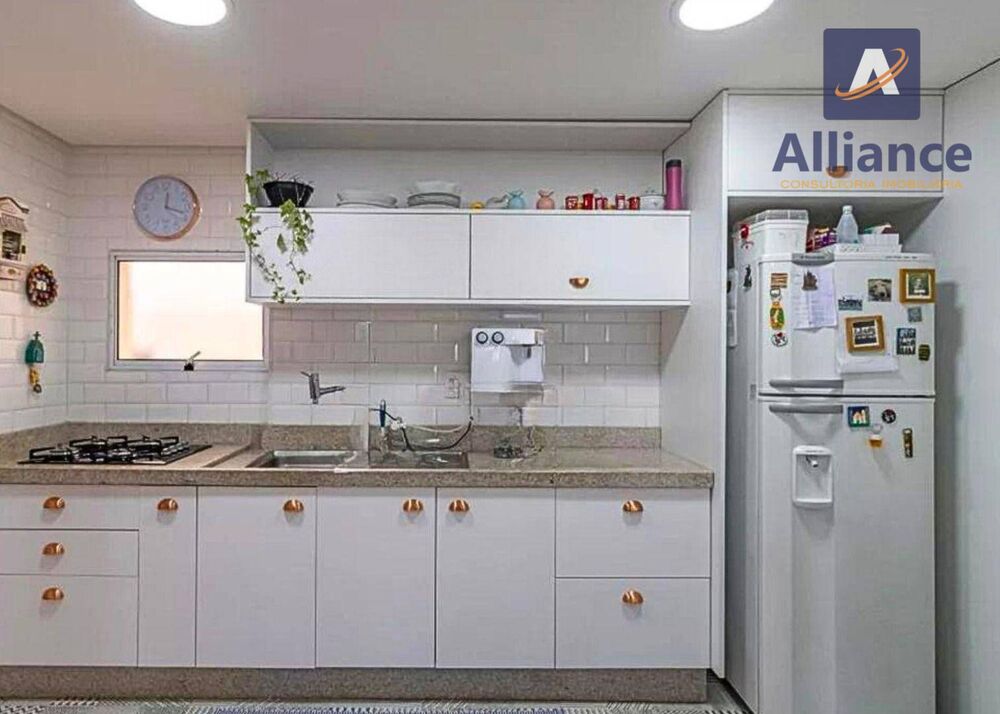 Apartamento, 3 quartos, 185 m² - Foto 1