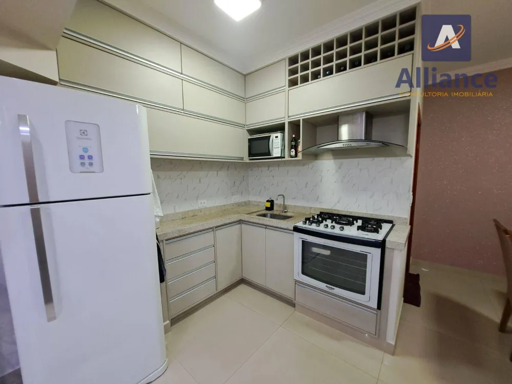 Casa, 3 quartos, 200 m² - Foto 1