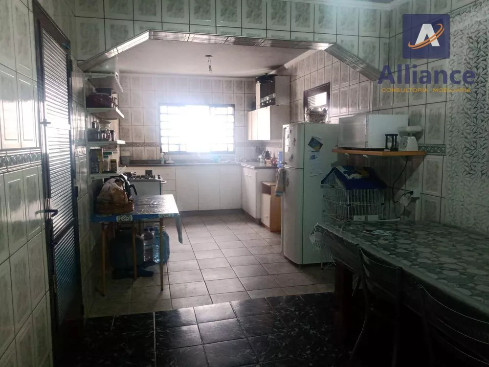 Casa, 3 quartos, 140 m² - Foto 1